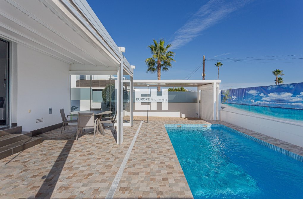 Wiederverkauf - villa - Orihuela Costa - Costa Blanca