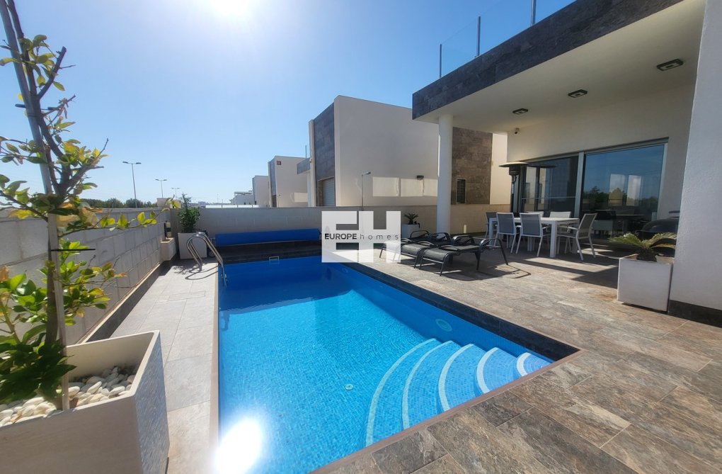 Wiederverkauf - villa - Orihuela Costa - Costa Blanca