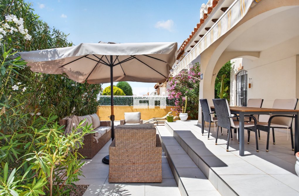 Wiederverkauf - villa - Orihuela Costa - Costa Blanca