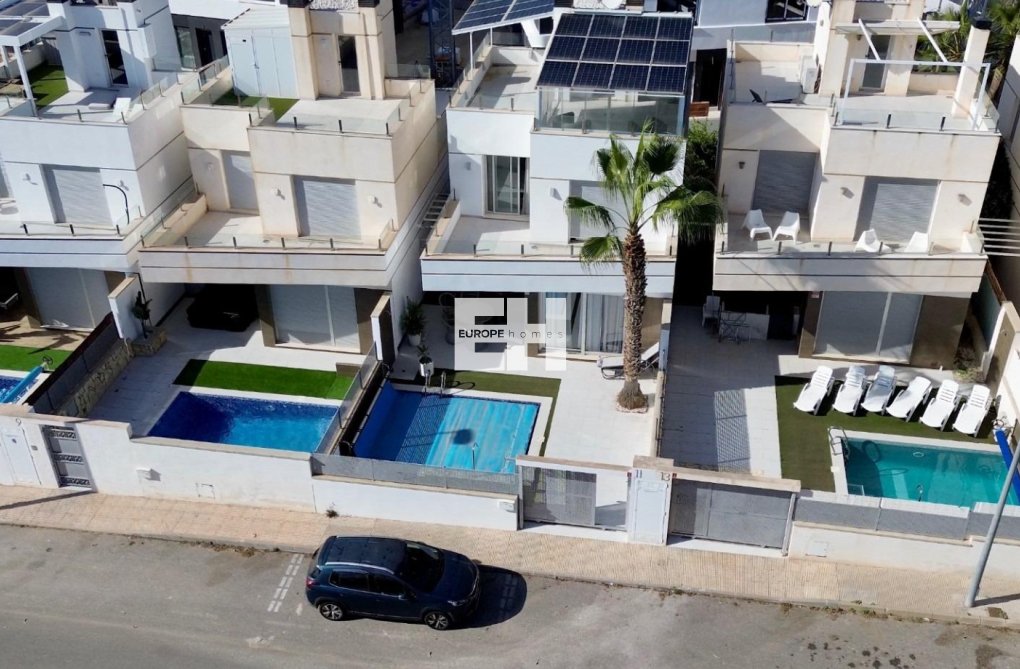 Wiederverkauf - villa - Orihuela Costa - Lomas De Cabo Roig-los Dolses