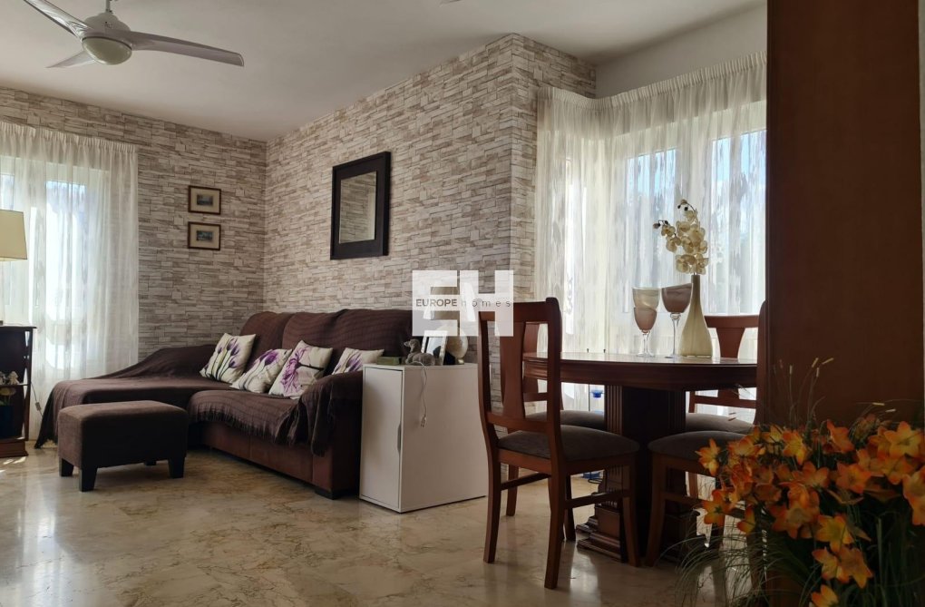 Wiederverkauf - villa - Orihuela Costa - Lomas De Campoamor-las Ramblas