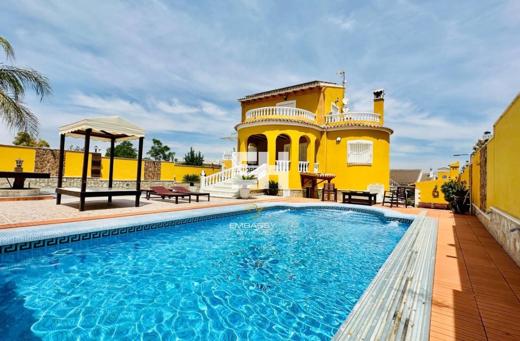 Wiederverkauf - villa - Orihuela - Urb. Montepinar