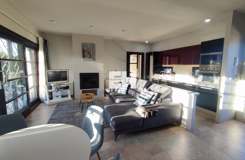 Wiederverkauf - villa - Peraleja Golf - Inland