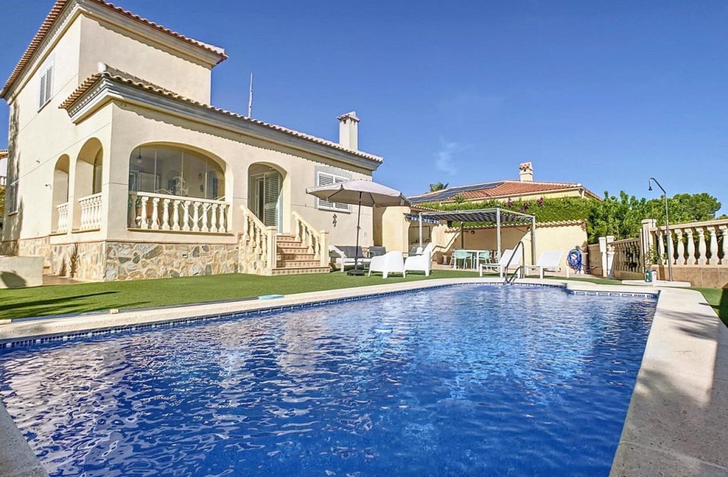 Wiederverkauf - villa - Pinar de Campoverde - Inland