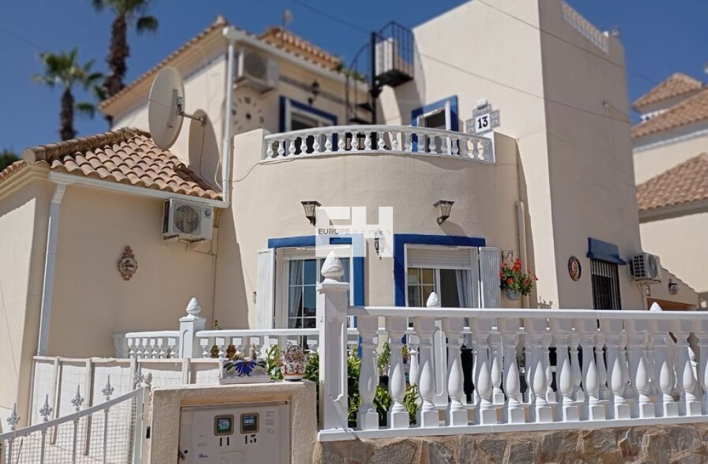 Wiederverkauf - villa - Villamartin - Costa Blanca