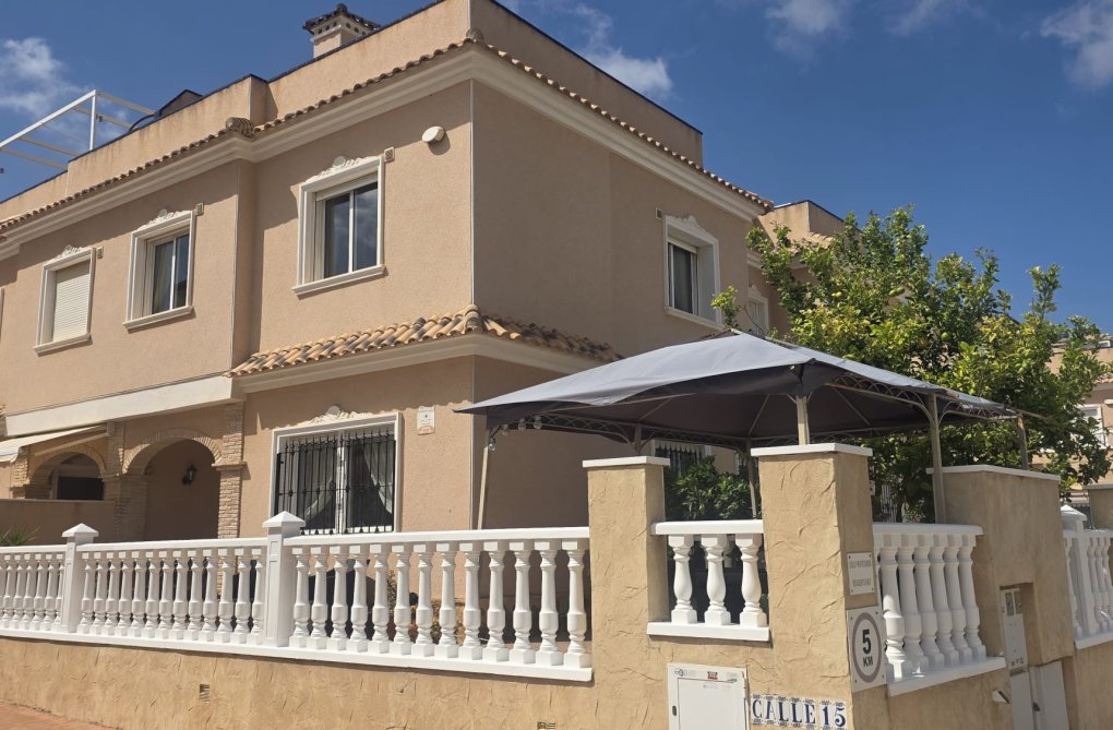Wiederverkauf - villa - Villamartin - Costa Blanca
