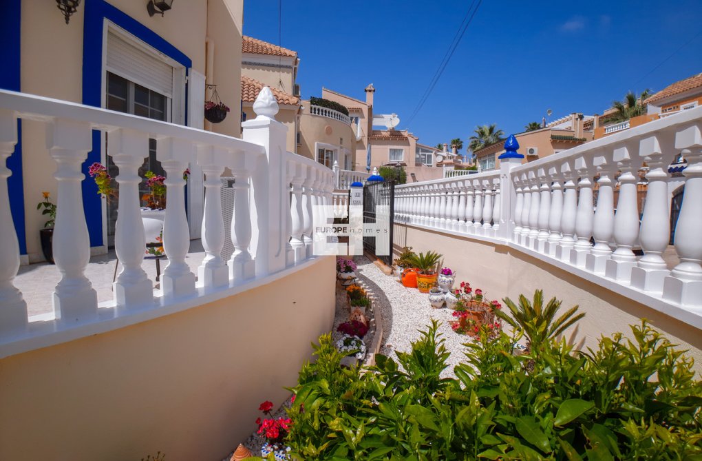 Wiederverkauf - villa - Villamartin - Costa Blanca