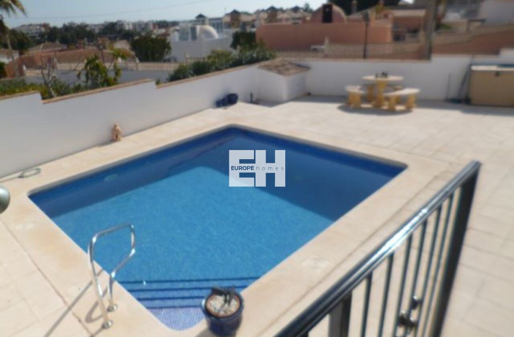 Wiederverkauf - villa - Villamartin - Costa Blanca