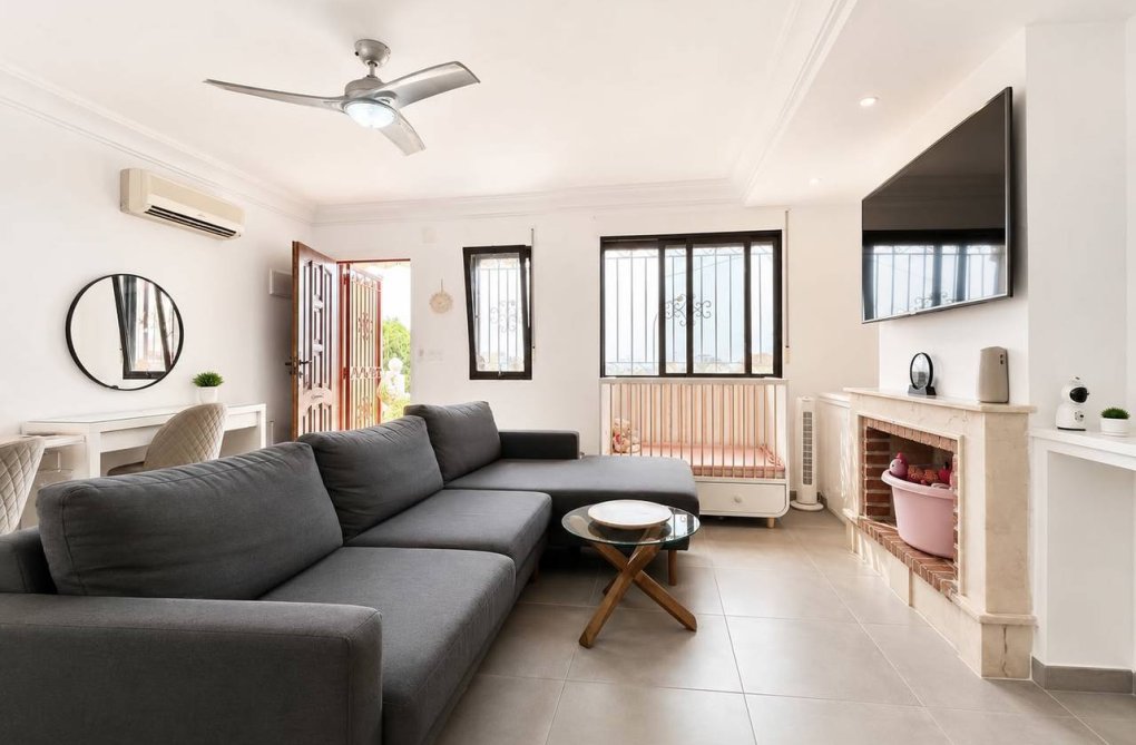 Wiederverkauf - villa - Villamartin - Costa Blanca
