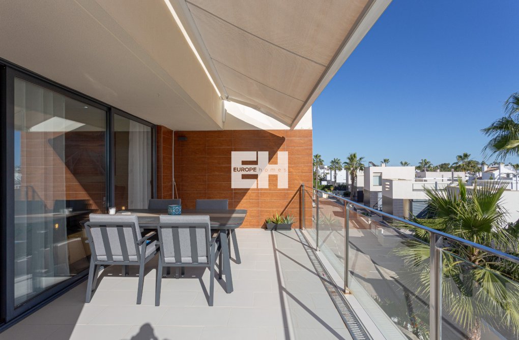 Wiederverkauf - Wohnung - Orihuela Costa - Costa Blanca