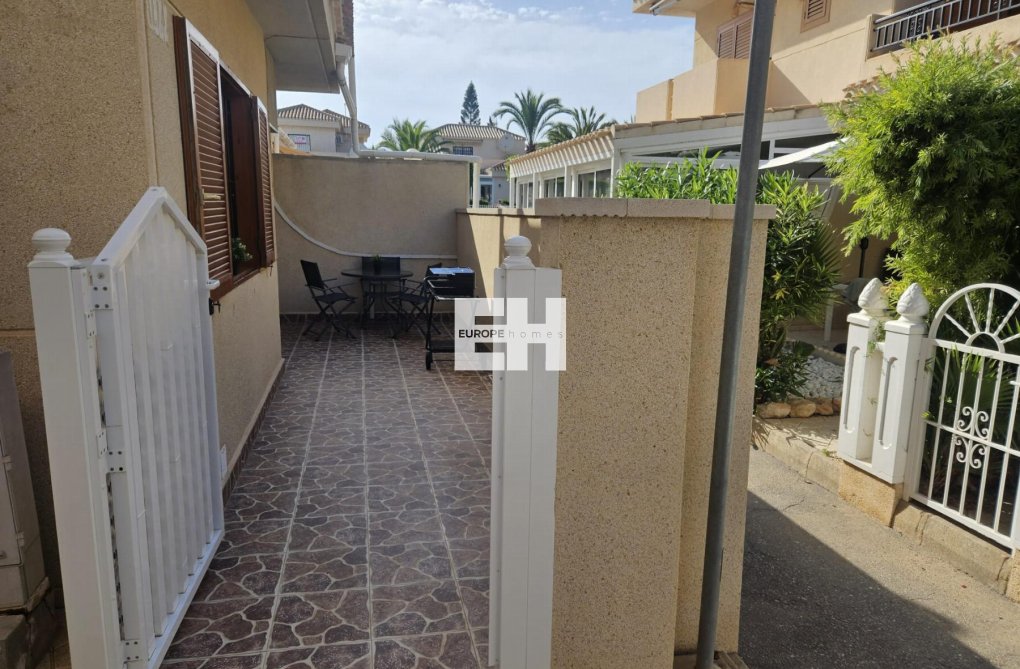 Wiederverkauf - Wohnung - Orihuela Costa - Costa Blanca