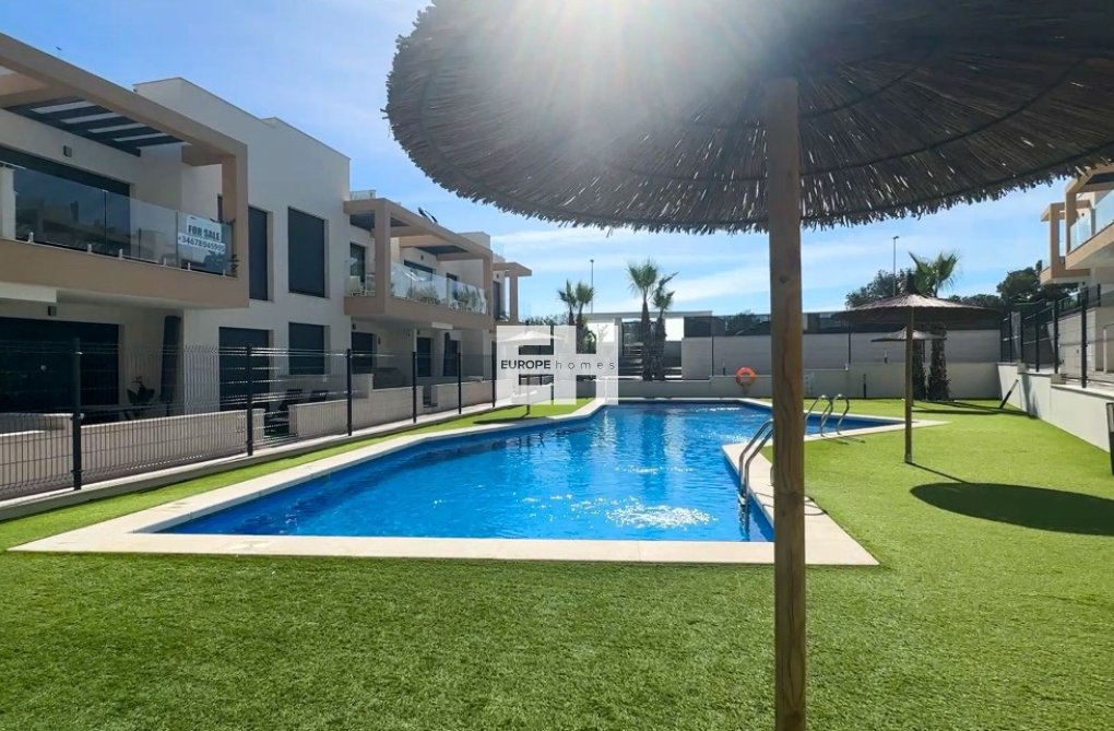Wiederverkauf - Wohnung - Orihuela Costa - Costa Blanca