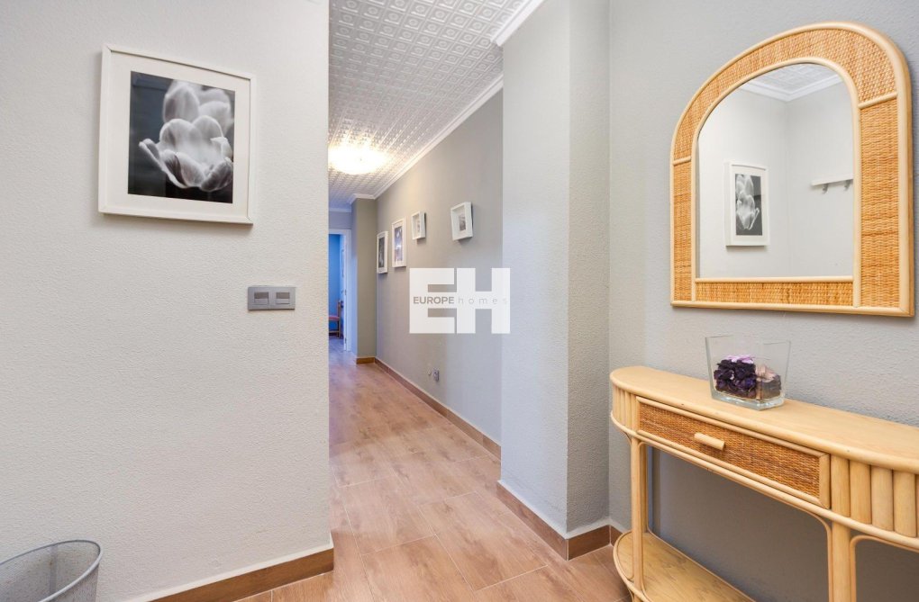 Wiederverkauf - Wohnung - Torrevieja - Acequion