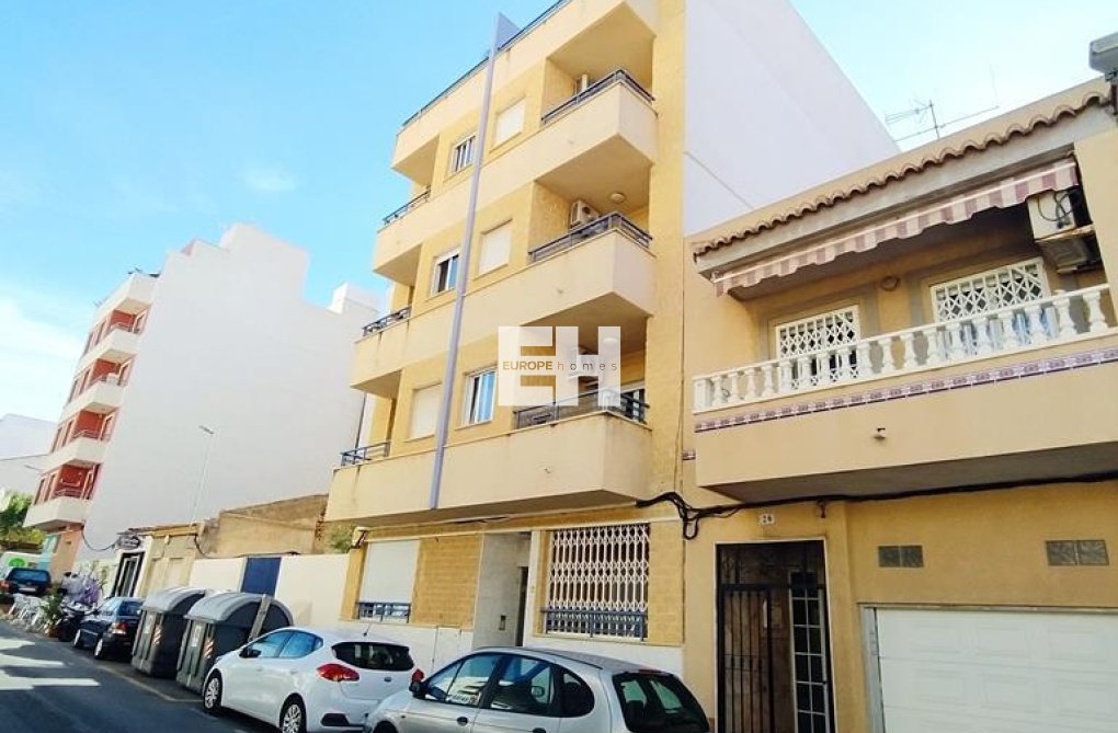 Wiederverkauf - Wohnung - Torrevieja - CENTRO CASCO URBANO