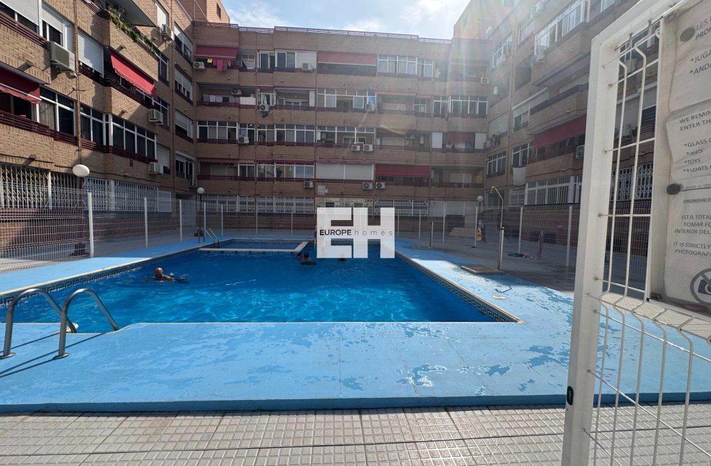 Wiederverkauf - Wohnung - Torrevieja - Centro