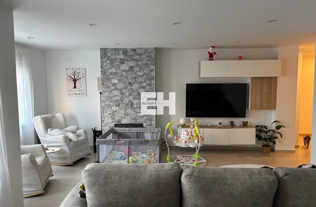 Wiederverkauf - Wohnung - Torrevieja - Centro