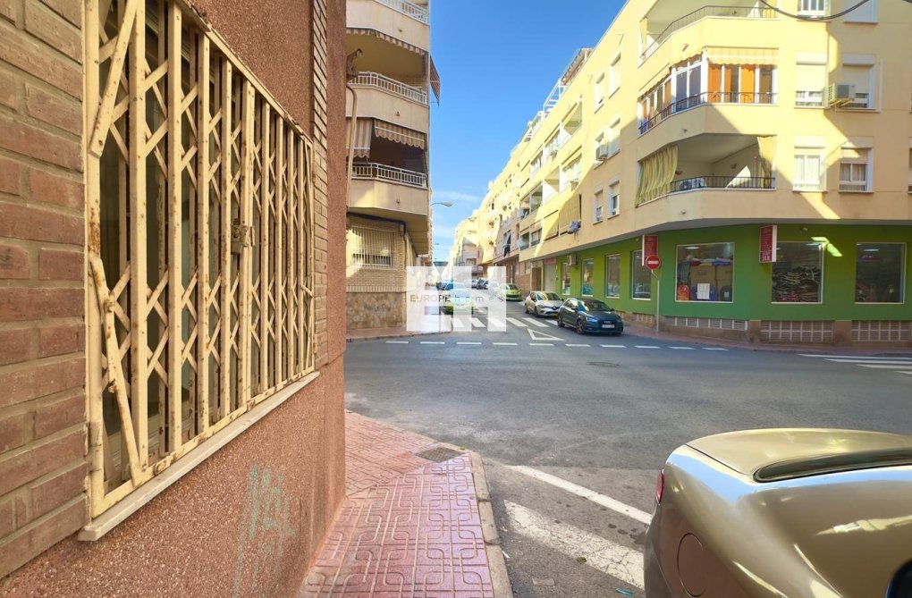 Wiederverkauf - Wohnung - Torrevieja - Centro