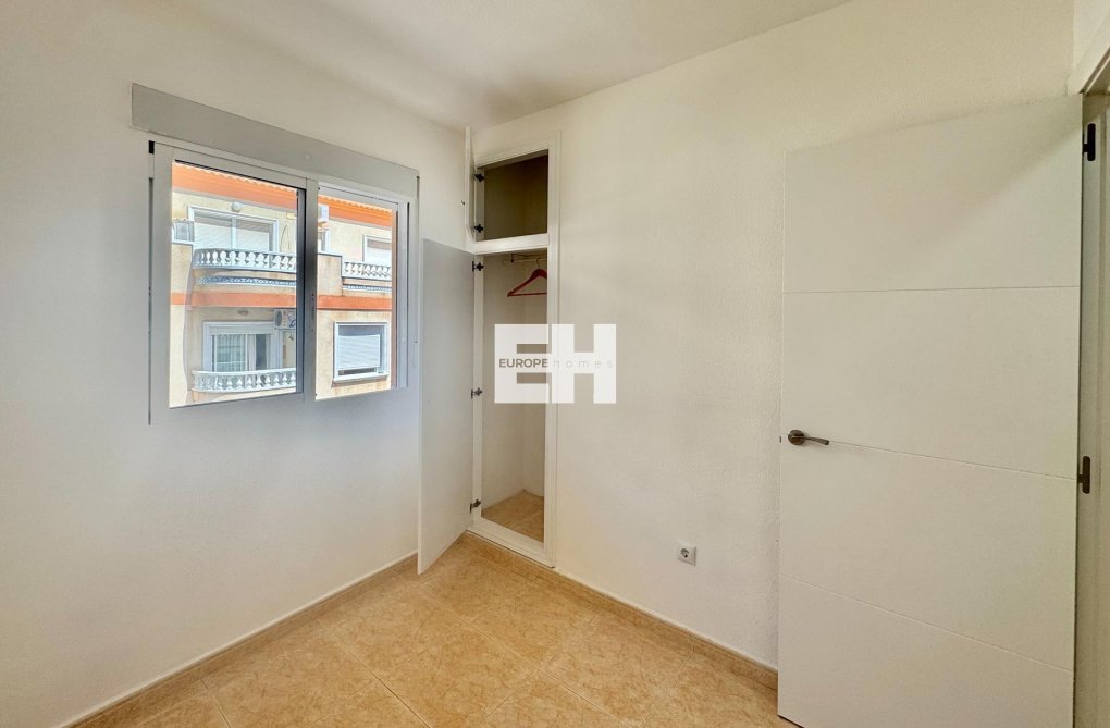 Wiederverkauf - Wohnung - Torrevieja - Centro