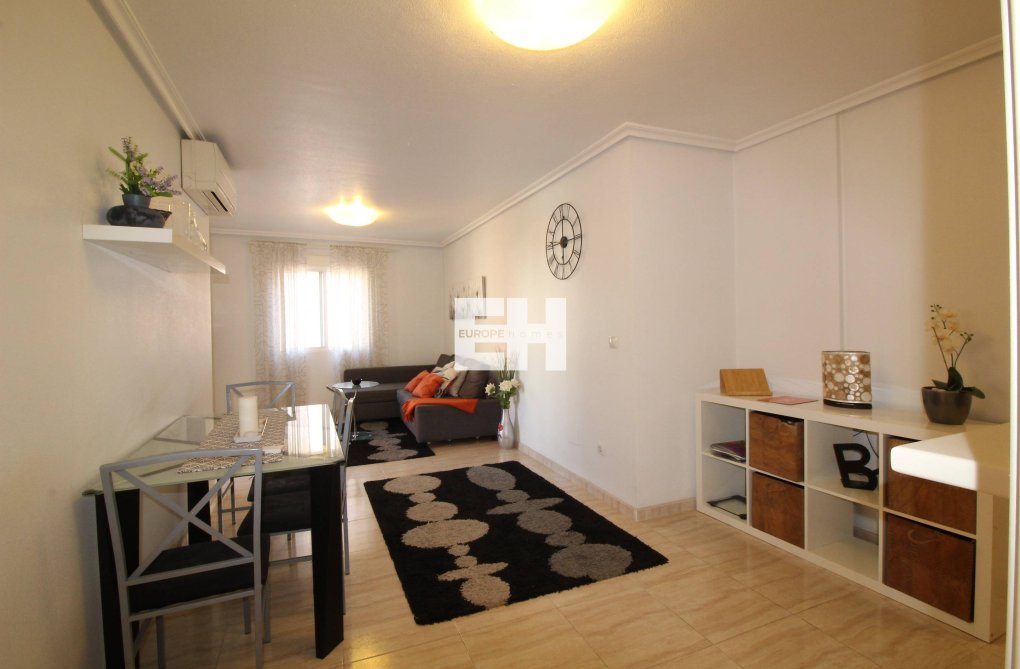 Wiederverkauf - Wohnung - Torrevieja - Centro