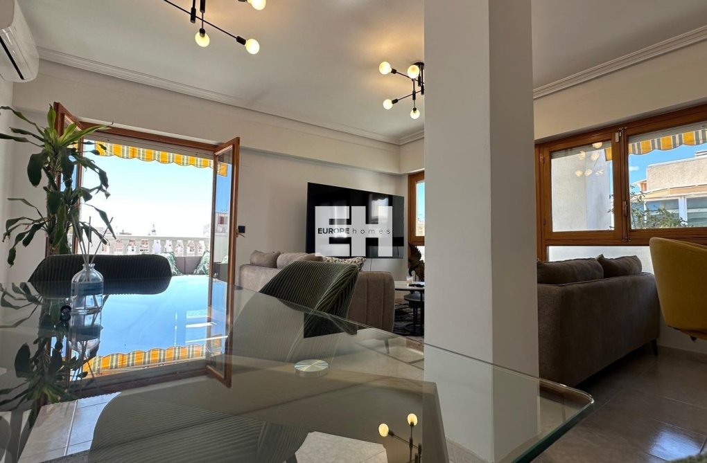 Wiederverkauf - Wohnung - Torrevieja - Centro