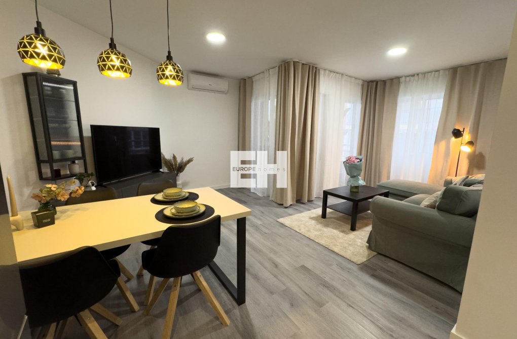 Wiederverkauf - Wohnung - Torrevieja - Centro