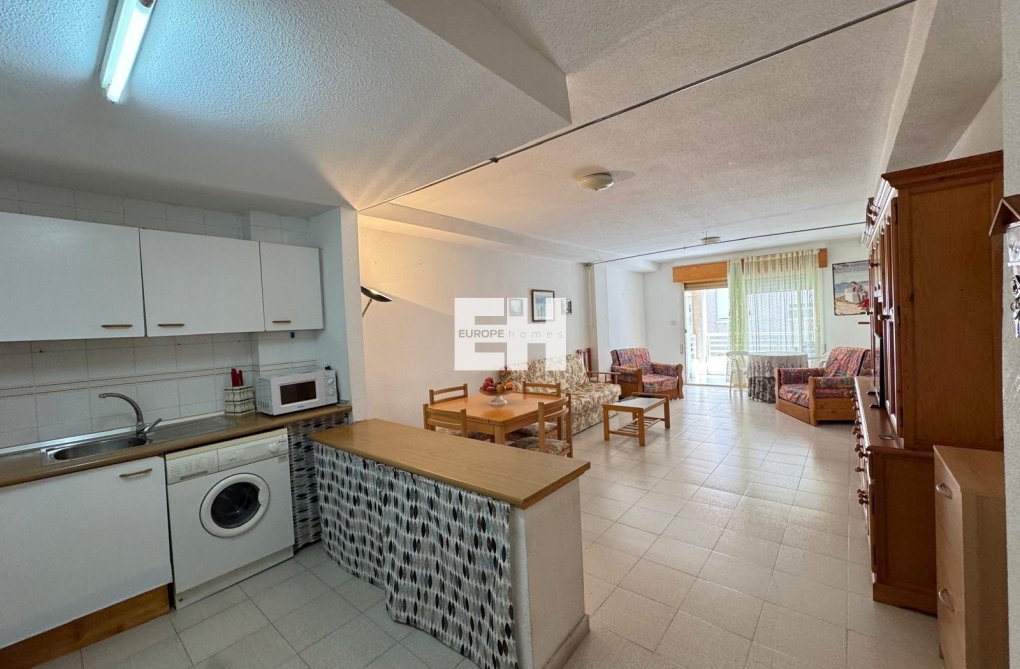 Wiederverkauf - Wohnung - Torrevieja - Centro