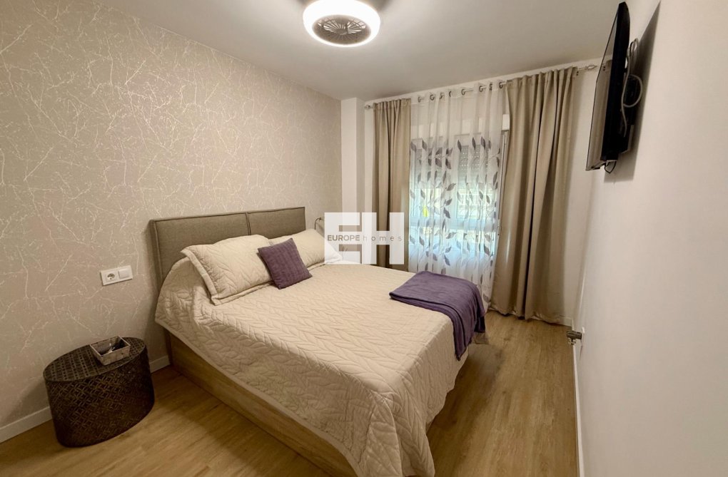 Wiederverkauf - Wohnung - Torrevieja - Centro