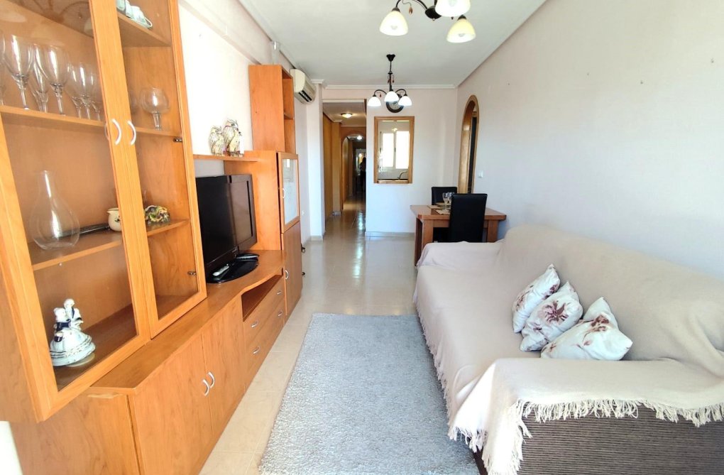 Wiederverkauf - Wohnung - Torrevieja - Centro