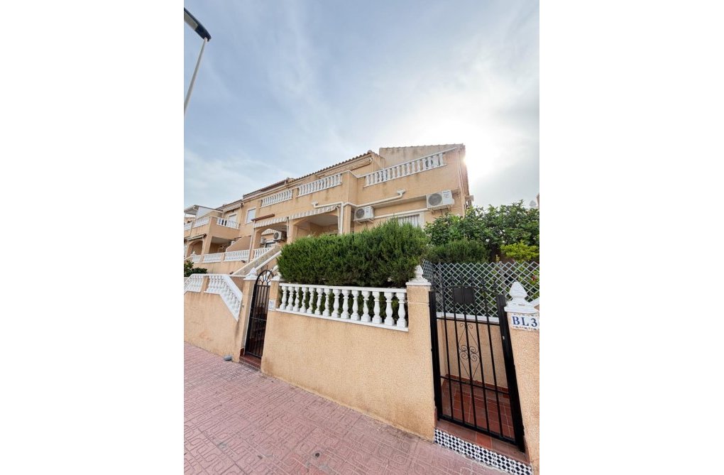Wiederverkauf - Wohnung - Torrevieja - Centro