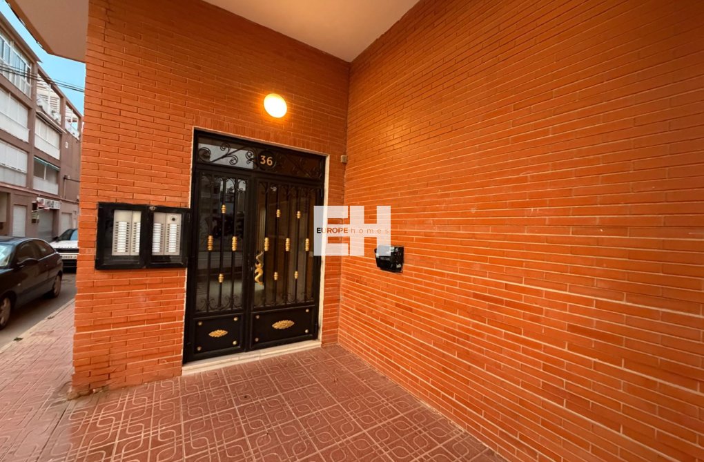 Wiederverkauf - Wohnung - Torrevieja - La Mata Pueblo