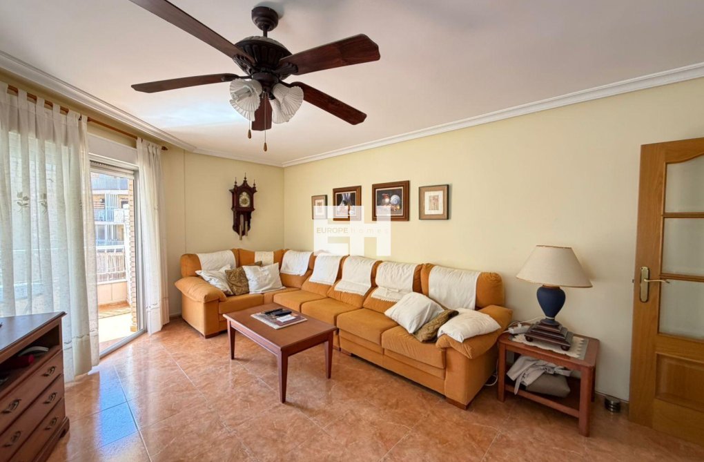 Wiederverkauf - Wohnung - Torrevieja - Playa del Cura