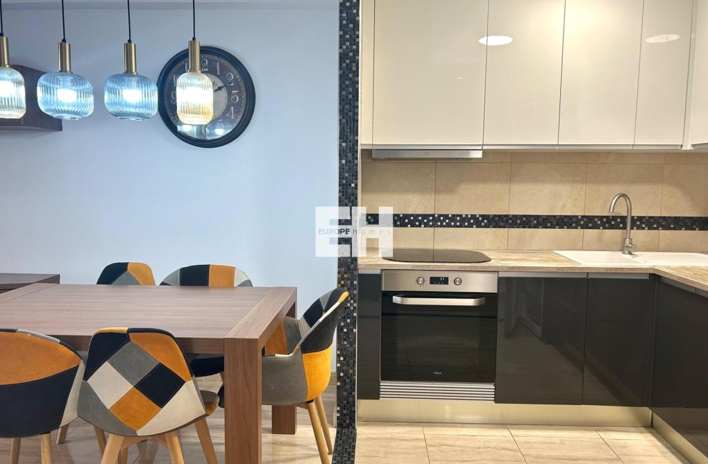 Wiederverkauf - Wohnung - Torrevieja - Playa del Cura