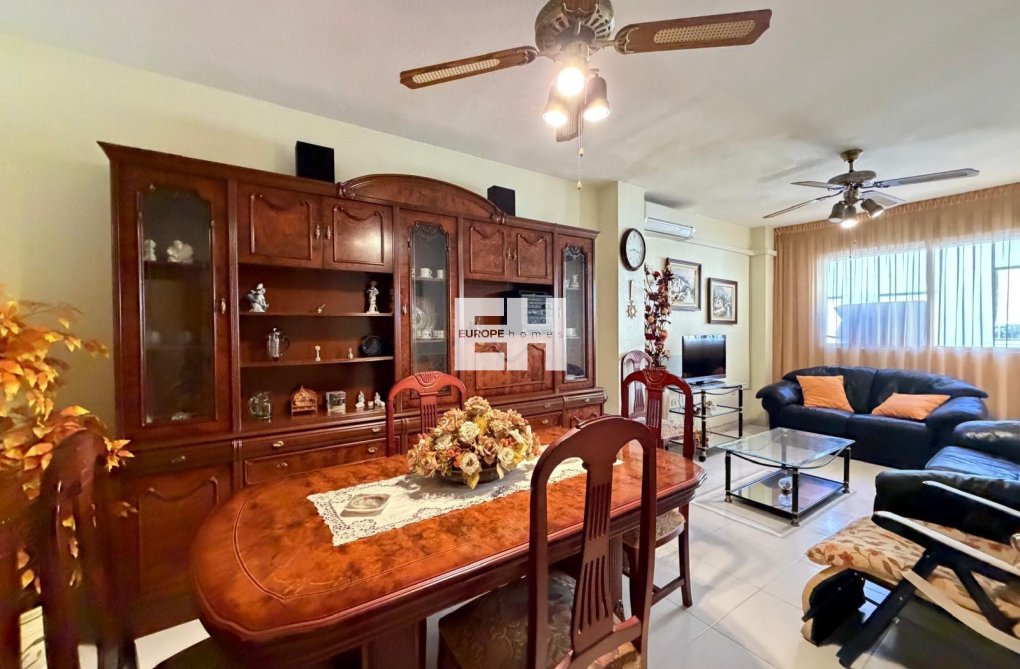 Wiederverkauf - Wohnung - Torrevieja - Playa del Cura