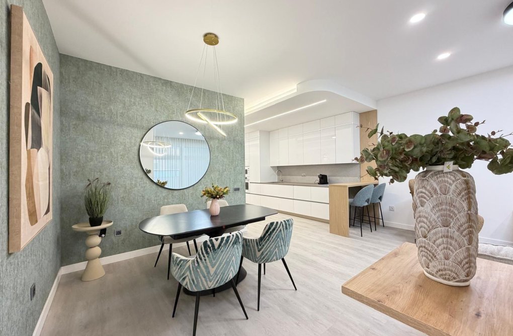 Wiederverkauf - Wohnung - Torrevieja - Playa del Cura