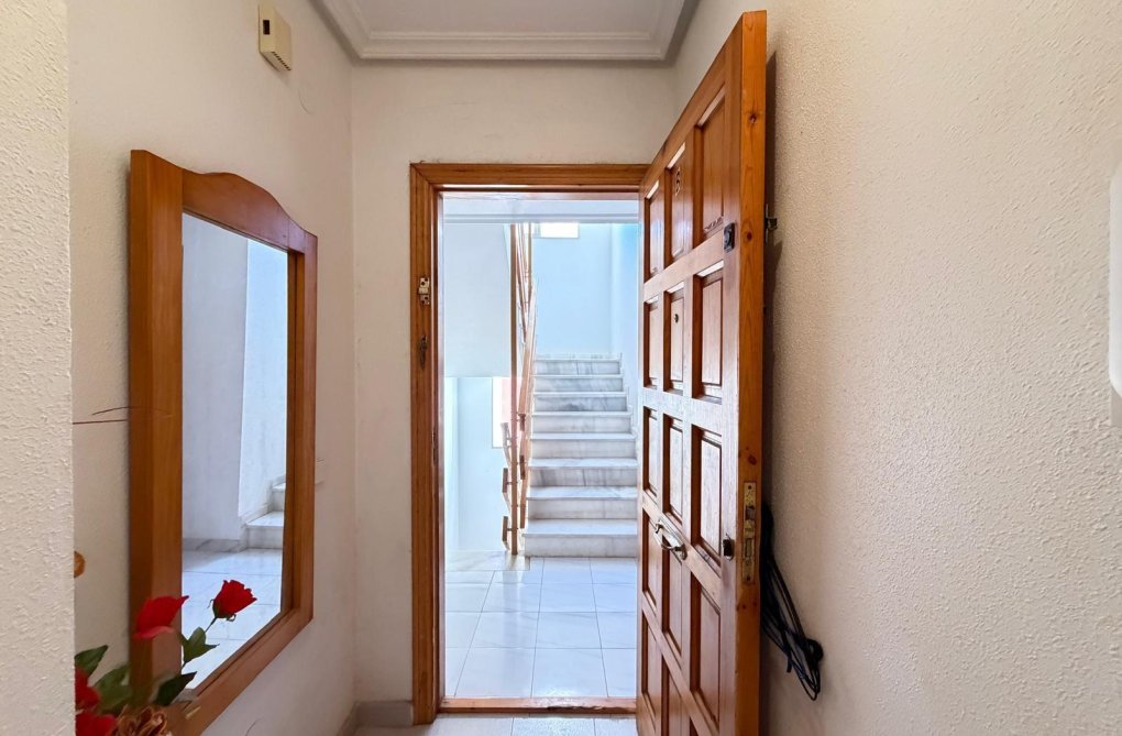 Wiederverkauf - Wohnung - Torrevieja - Playa del Cura
