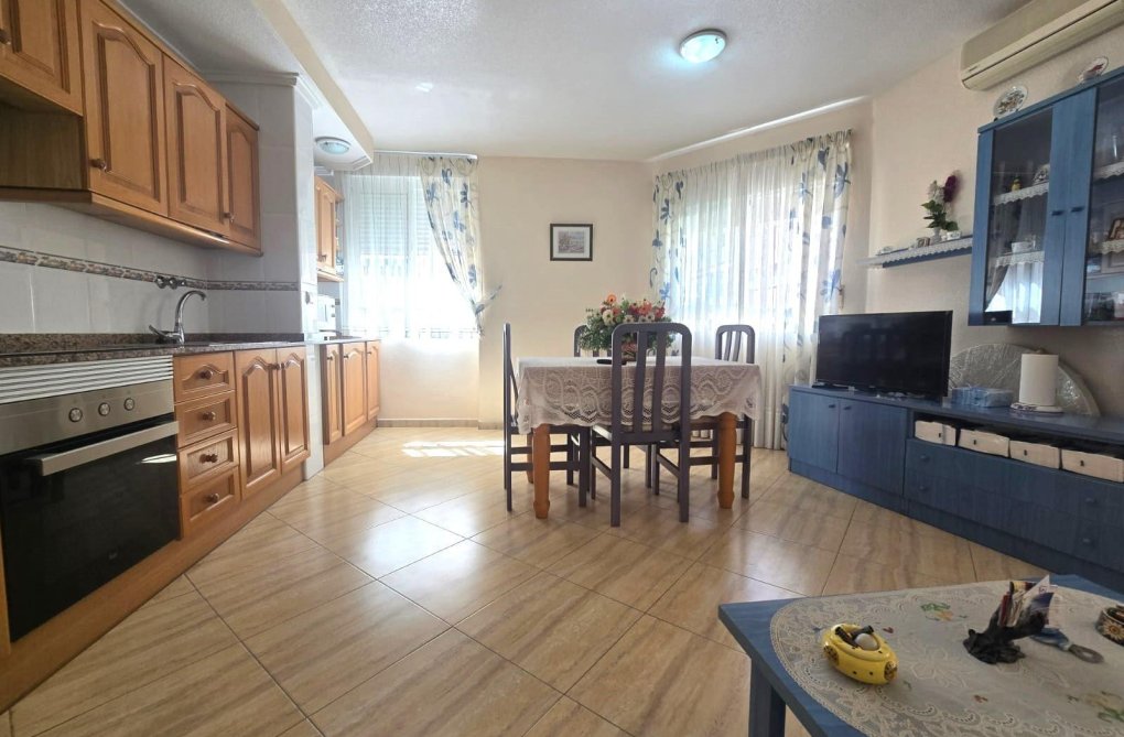 Wiederverkauf - Wohnung - Torrevieja - Playa del Cura