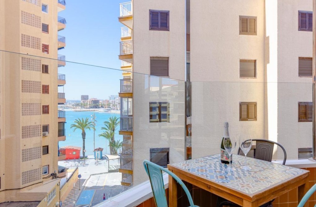 Wiederverkauf - Wohnung - Torrevieja - Playa del Cura