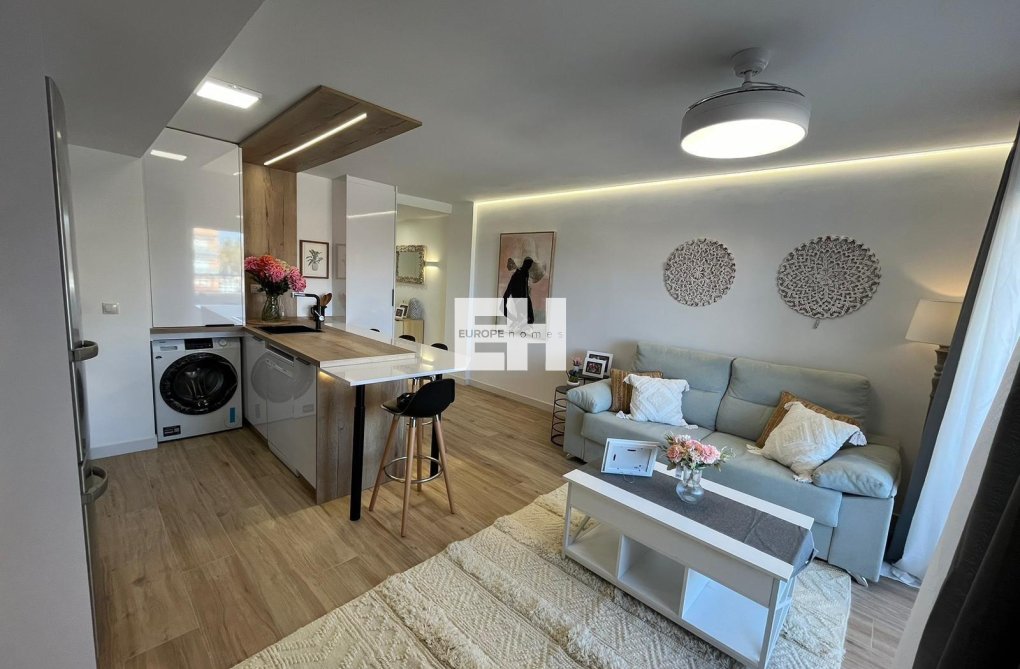 Wiederverkauf - Wohnung - Torrevieja - Punta Prima