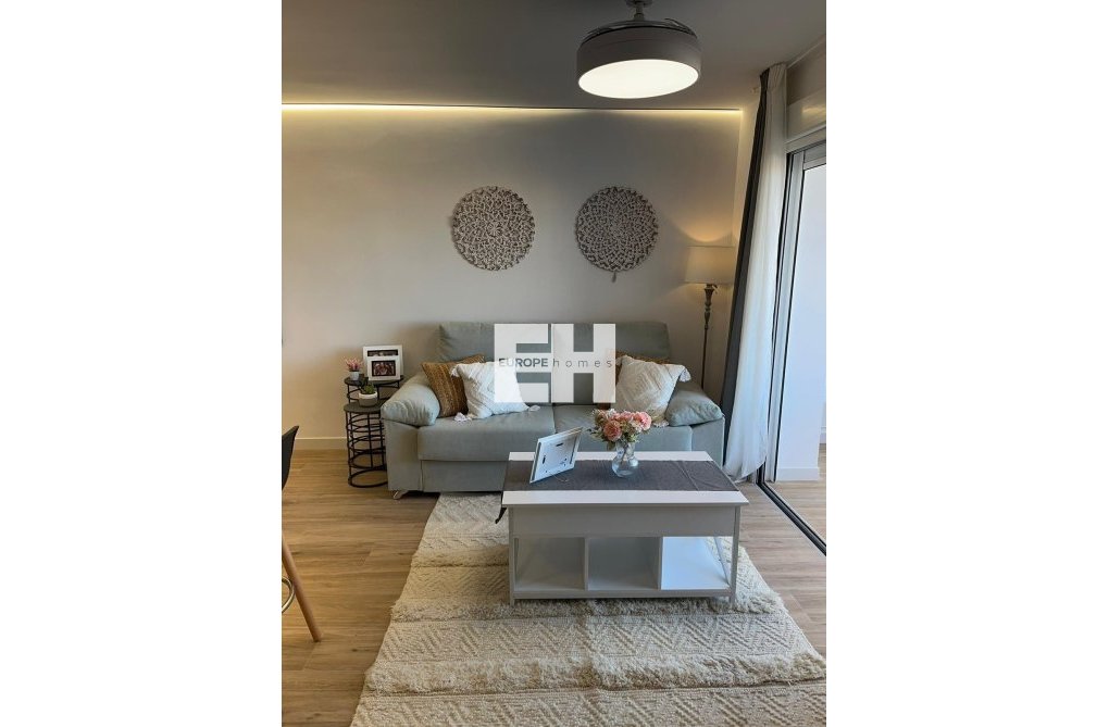 Wiederverkauf - Wohnung - Torrevieja - Punta Prima