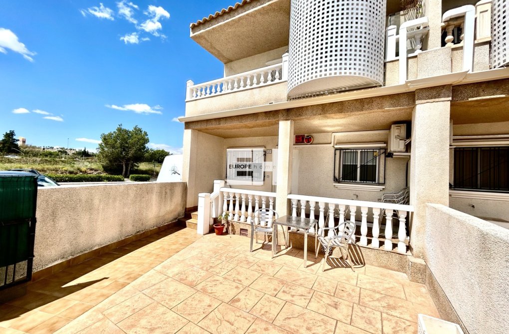 Wiederverkauf - Wohnung - Villamartin - Costa Blanca