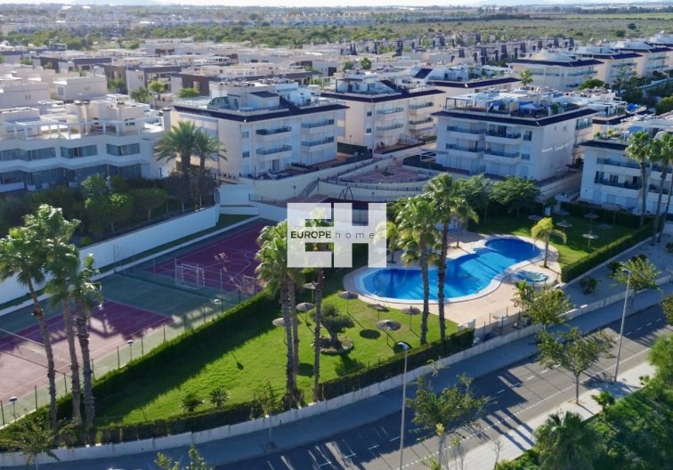 Wohnung - Wiederverkauf - Mil Palmeras - Costa Blanca