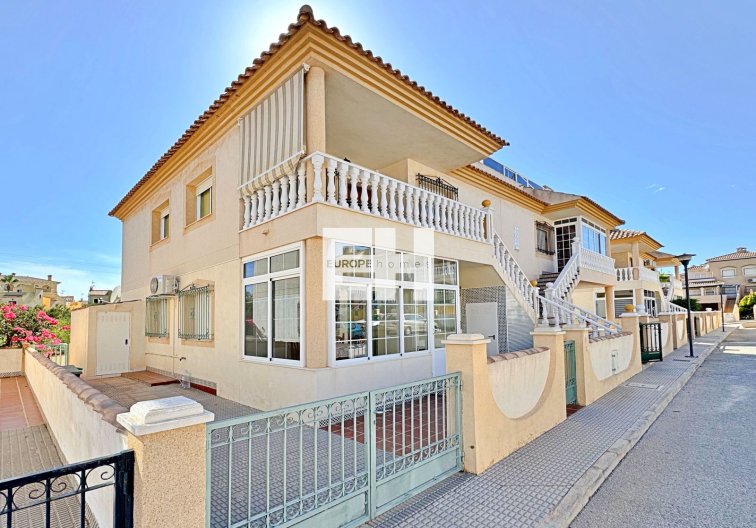 Wohnung - Wiederverkauf - Orihuela Costa - Costa Blanca