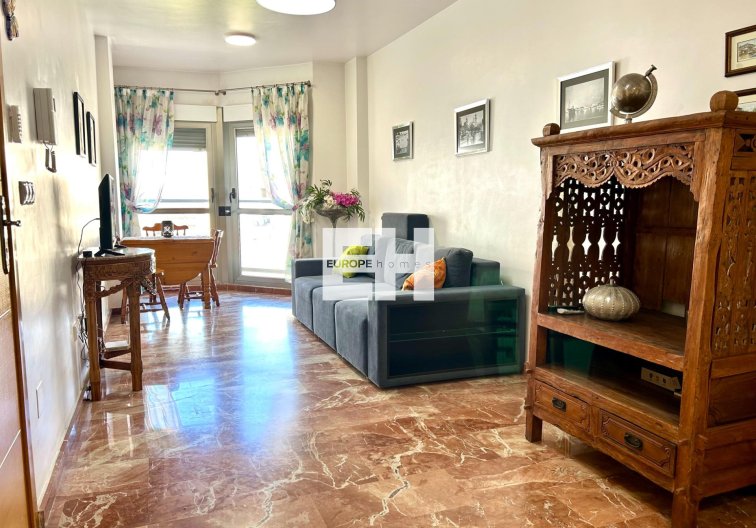 Wohnung - Wiederverkauf - Torrevieja - Centro