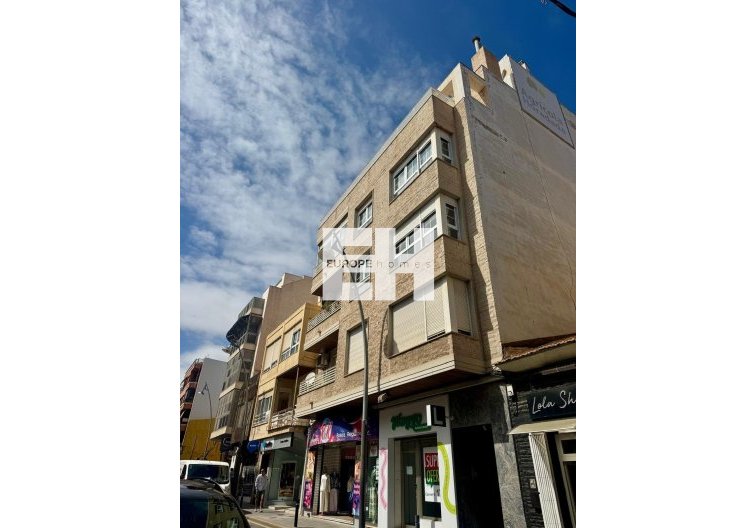 Wohnung - Wiederverkauf - Torrevieja - Centro