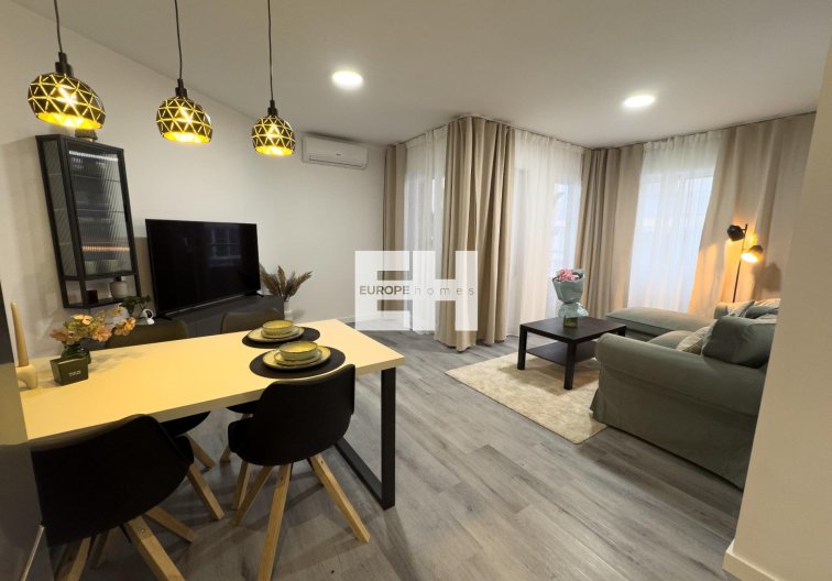 Wohnung - Wiederverkauf - Torrevieja - Centro