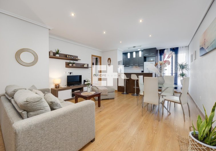 Wohnung - Wiederverkauf - Torrevieja - Centro