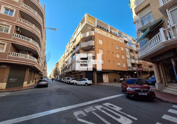 Wohnung - Wiederverkauf - Torrevieja - Centro