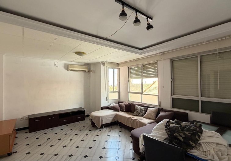 Wohnung - Wiederverkauf - Torrevieja - Centro