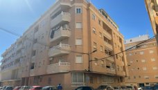 Wohnung - Wiederverkauf - Torrevieja - EH-77518