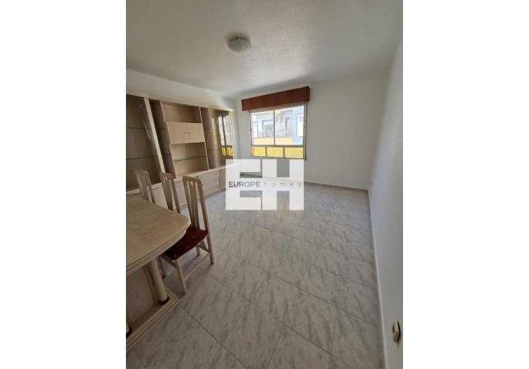 Wohnung - Wiederverkauf - Torrevieja - Las Piscinas Naturales